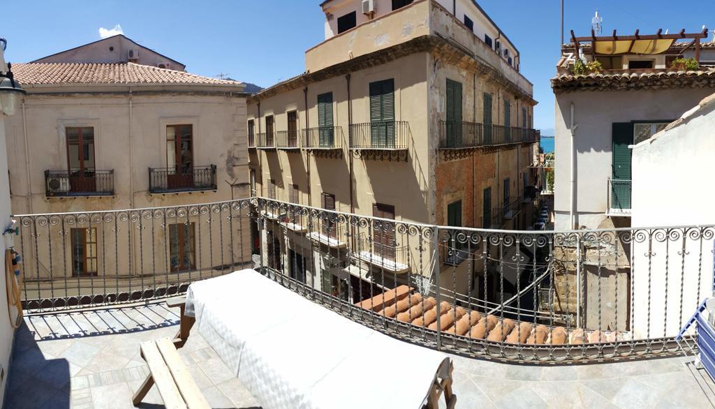 شقة Terrazza Spinola تْشيفالو المظهر الخارجي الصورة